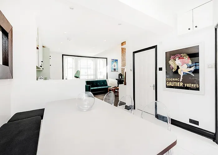 Bright And Stylish 1 Bedroom Apt In Notting Hill